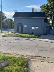 800 Mackinaw Street, Saginaw, MI 48602