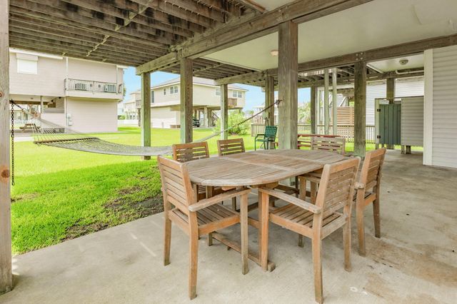 13929 Pirates Beach Boulevard, Galveston, TX 77554