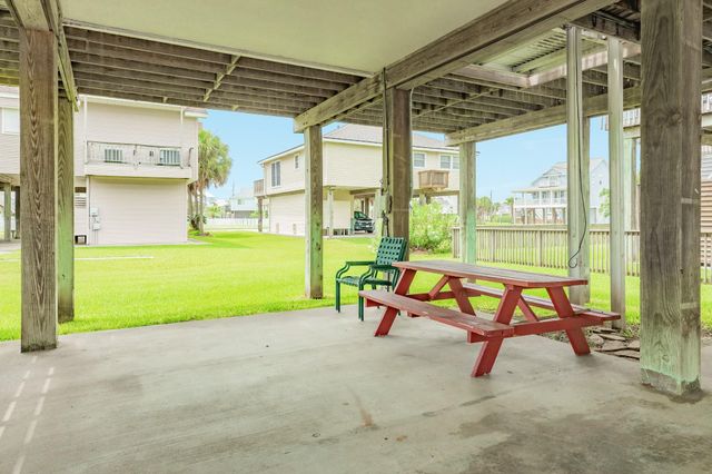 13929 Pirates Beach Boulevard, Galveston, TX 77554