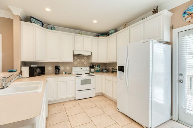13929 Pirates Beach Boulevard, Galveston, TX 77554