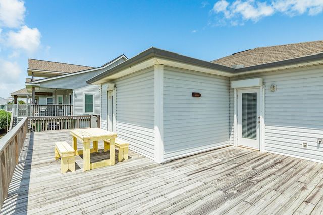 13929 Pirates Beach Boulevard, Galveston, TX 77554