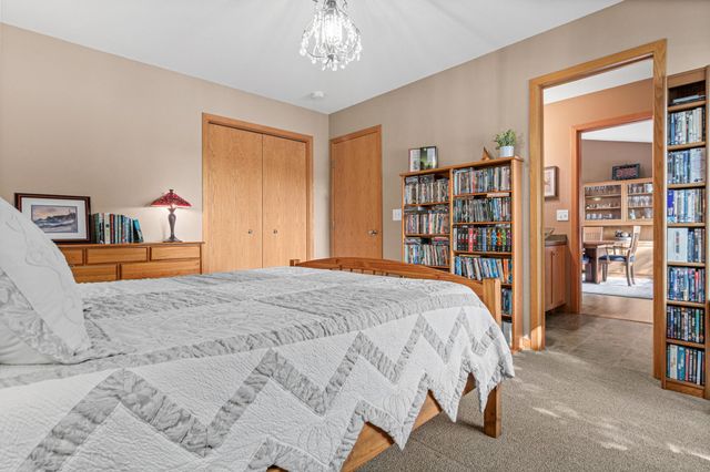 17990 Nixon Drive NW, Elk River, MN 55330