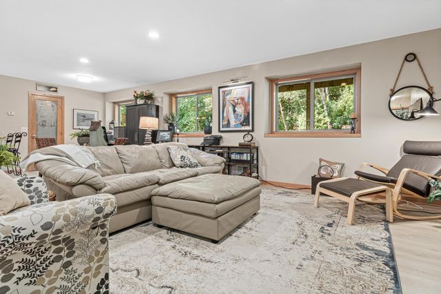 17990 Nixon Drive NW, Elk River, MN 55330