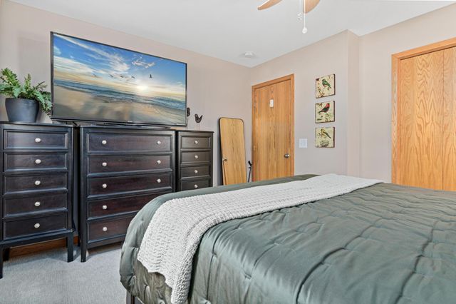 17990 Nixon Drive NW, Elk River, MN 55330