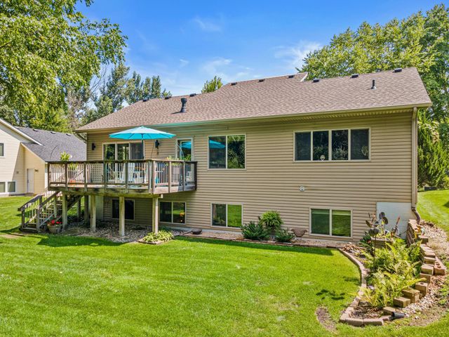17990 Nixon Drive NW, Elk River, MN 55330