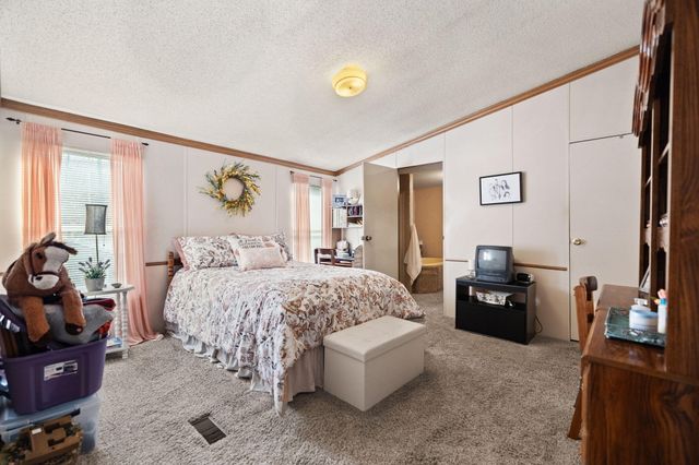 99 Point Of View Drive, Pikeville, KY 41501