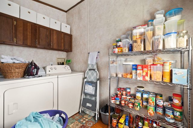 99 Point Of View Drive, Pikeville, KY 41501