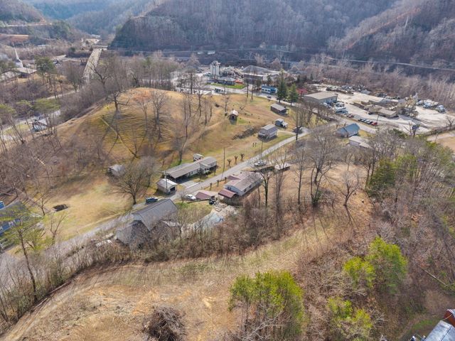99 Point Of View Drive, Pikeville, KY 41501