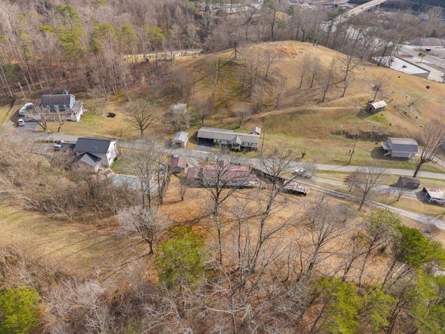 99 Point Of View Drive, Pikeville, KY 41501
