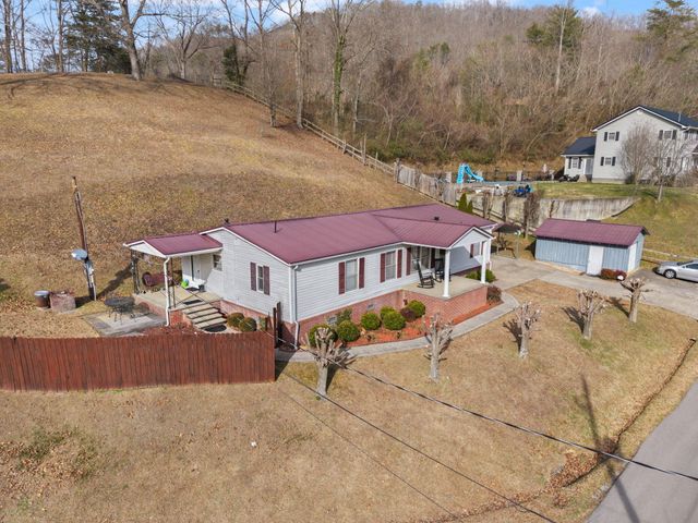 99 Point Of View Drive, Pikeville, KY 41501