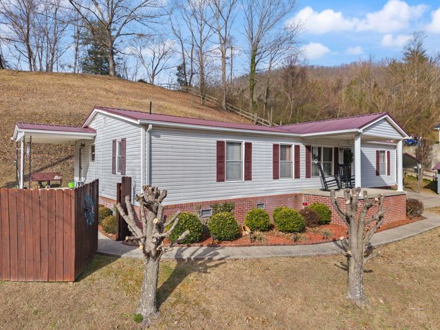 99 Point Of View Drive, Pikeville, KY 41501