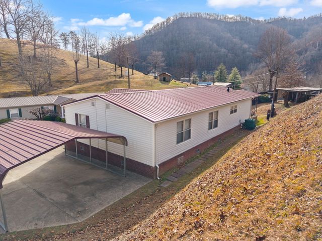 99 Point Of View Drive, Pikeville, KY 41501