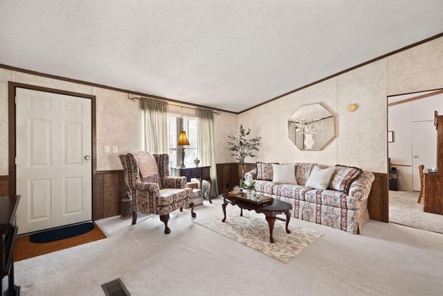 99 Point Of View Drive, Pikeville, KY 41501