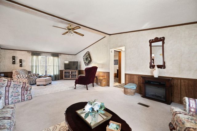 99 Point Of View Drive, Pikeville, KY 41501