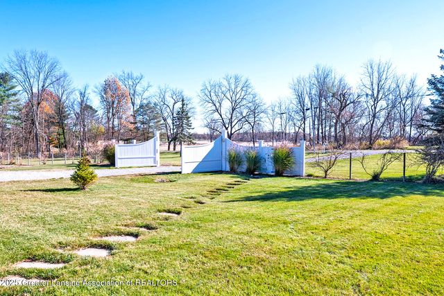 377 Linn Road, Williamston, MI 48895