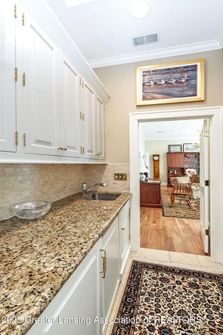 377 Linn Road, Williamston, MI 48895