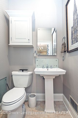 377 Linn Road, Williamston, MI 48895