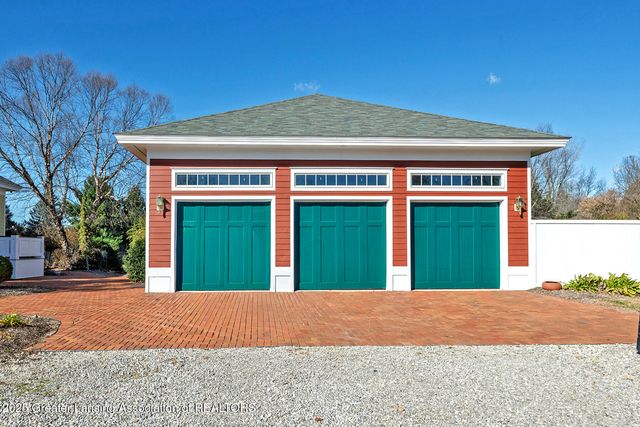 377 Linn Road, Williamston, MI 48895