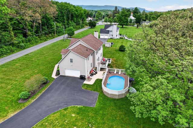 19 Pirog Road, Pine Bush, NY 12566