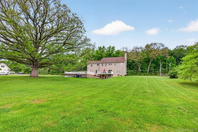 19 Pirog Road, Pine Bush, NY 12566