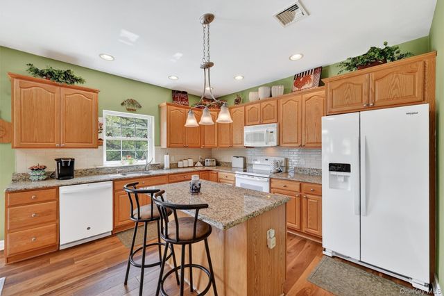 19 Pirog Road, Pine Bush, NY 12566