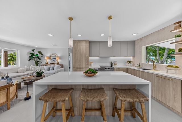 259 SE 4TH Avenue, Pompano Beach, FL 33060