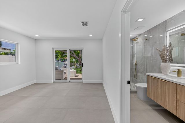 259 SE 4TH Avenue, Pompano Beach, FL 33060