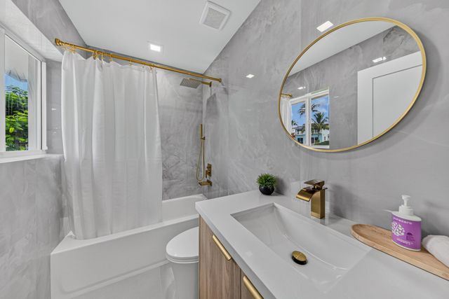 259 SE 4TH Avenue, Pompano Beach, FL 33060
