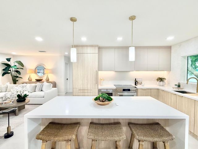 259 SE 4TH Avenue, Pompano Beach, FL 33060