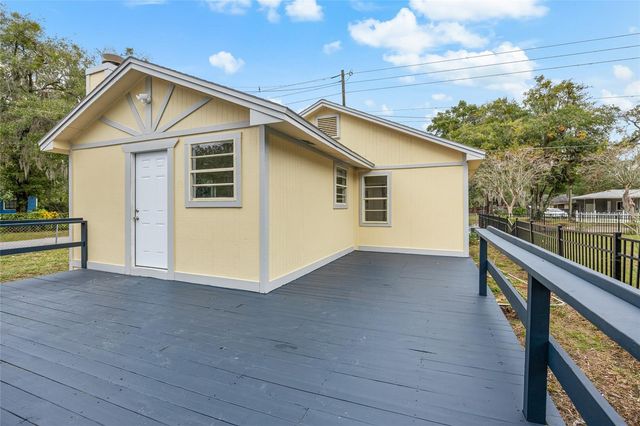 2203 NE 8TH AVENUE, Gainesville, FL 32641