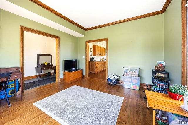 1881 Old Seneca, Skaneateles, NY 13108