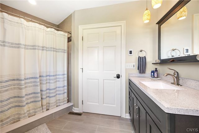 1881 Old Seneca, Skaneateles, NY 13108