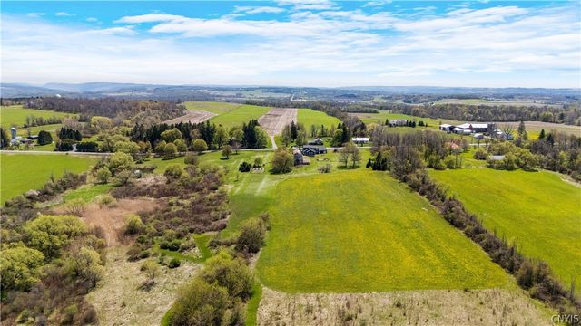 1881 Old Seneca, Skaneateles, NY 13108