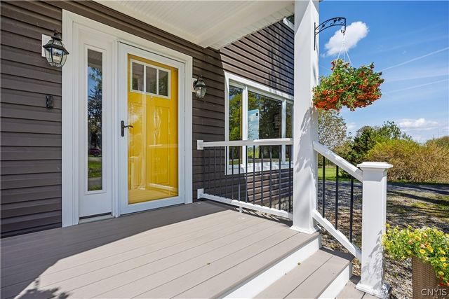 1881 Old Seneca, Skaneateles, NY 13108