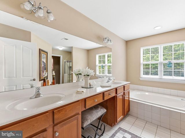 24 ETTIE DR, Millville, NJ 08332
