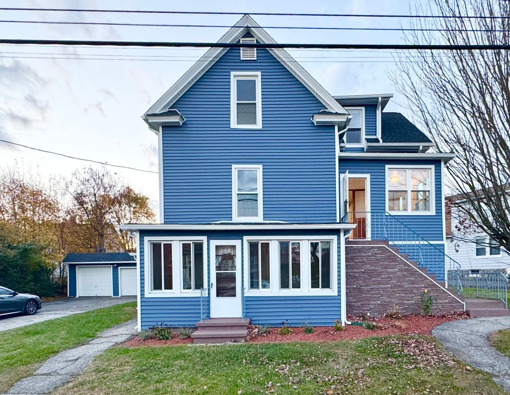 54 New Haven Avenue 3rd floor, Waterbury, CT 06708