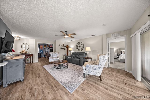 9482 SW 93rd Loop, Ocala, FL 34481