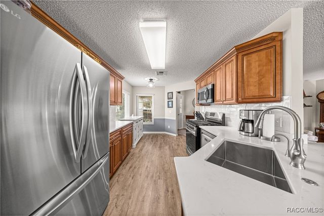 9482 SW 93rd Loop, Ocala, FL 34481