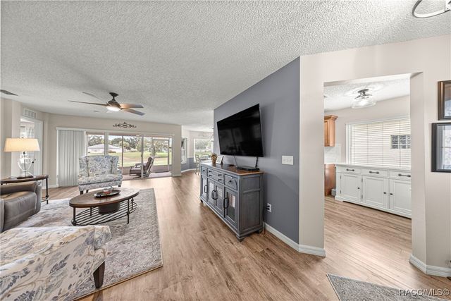 9482 SW 93rd Loop, Ocala, FL 34481