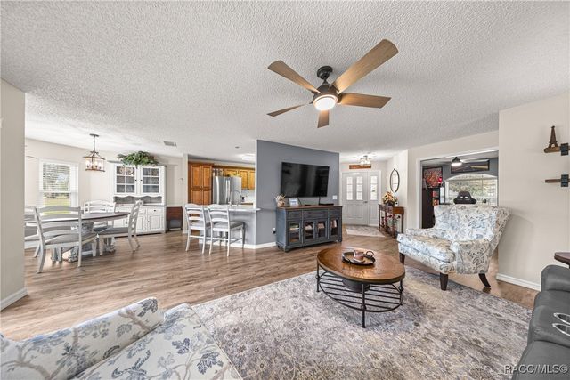 9482 SW 93rd Loop, Ocala, FL 34481