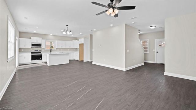 135 Glasmere Court, Winston-salem, NC 27101