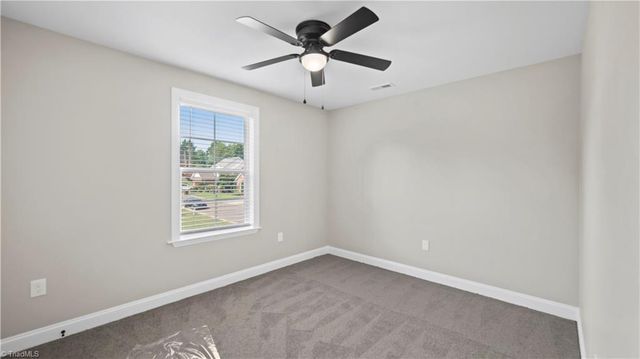135 Glasmere Court, Winston-salem, NC 27101