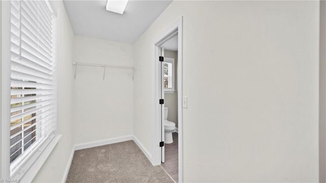 135 Glasmere Court, Winston-salem, NC 27101