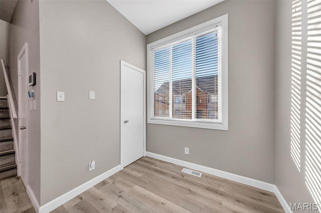 28 Columbus Square Drive, St Louis, MO 63101