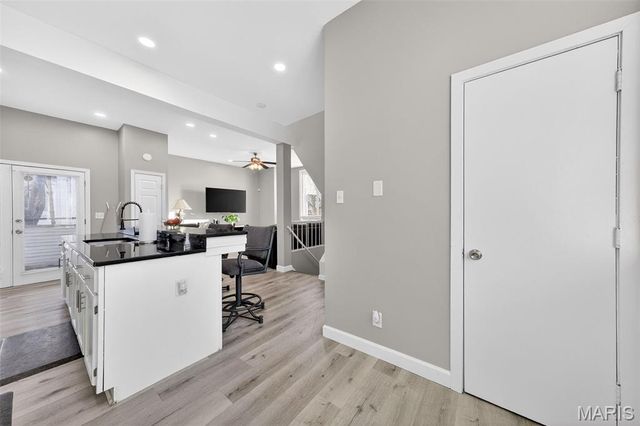 28 Columbus Square Drive, St Louis, MO 63101