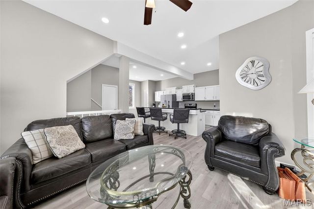 28 Columbus Square Drive, St Louis, MO 63101