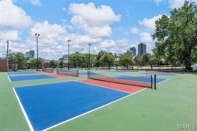 28 Columbus Square Drive, St Louis, MO 63101