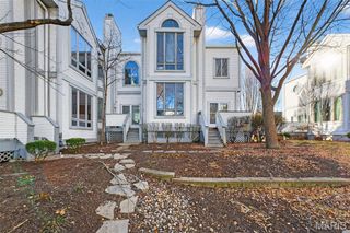 28 Columbus Square Drive, St Louis, MO 63101