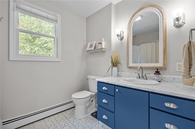 20 Oakridge Drive, Cranston, RI 02921