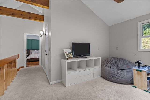 20 Oakridge Drive, Cranston, RI 02921